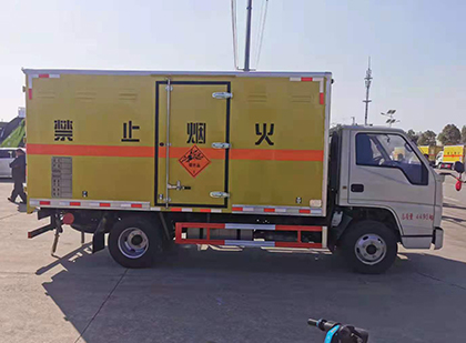 樊城爆破器材运输车